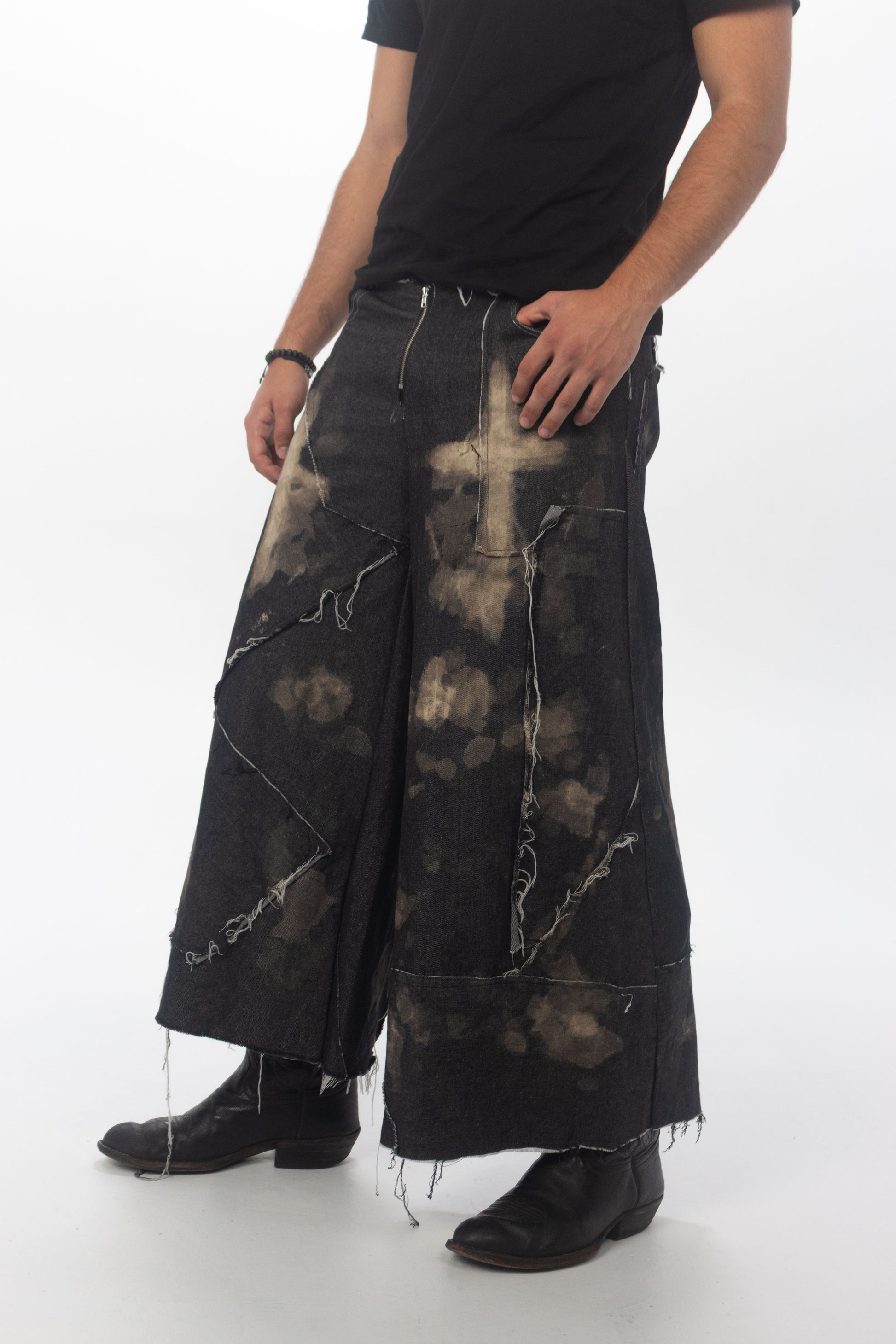 Elijah Double-cross Jeans
